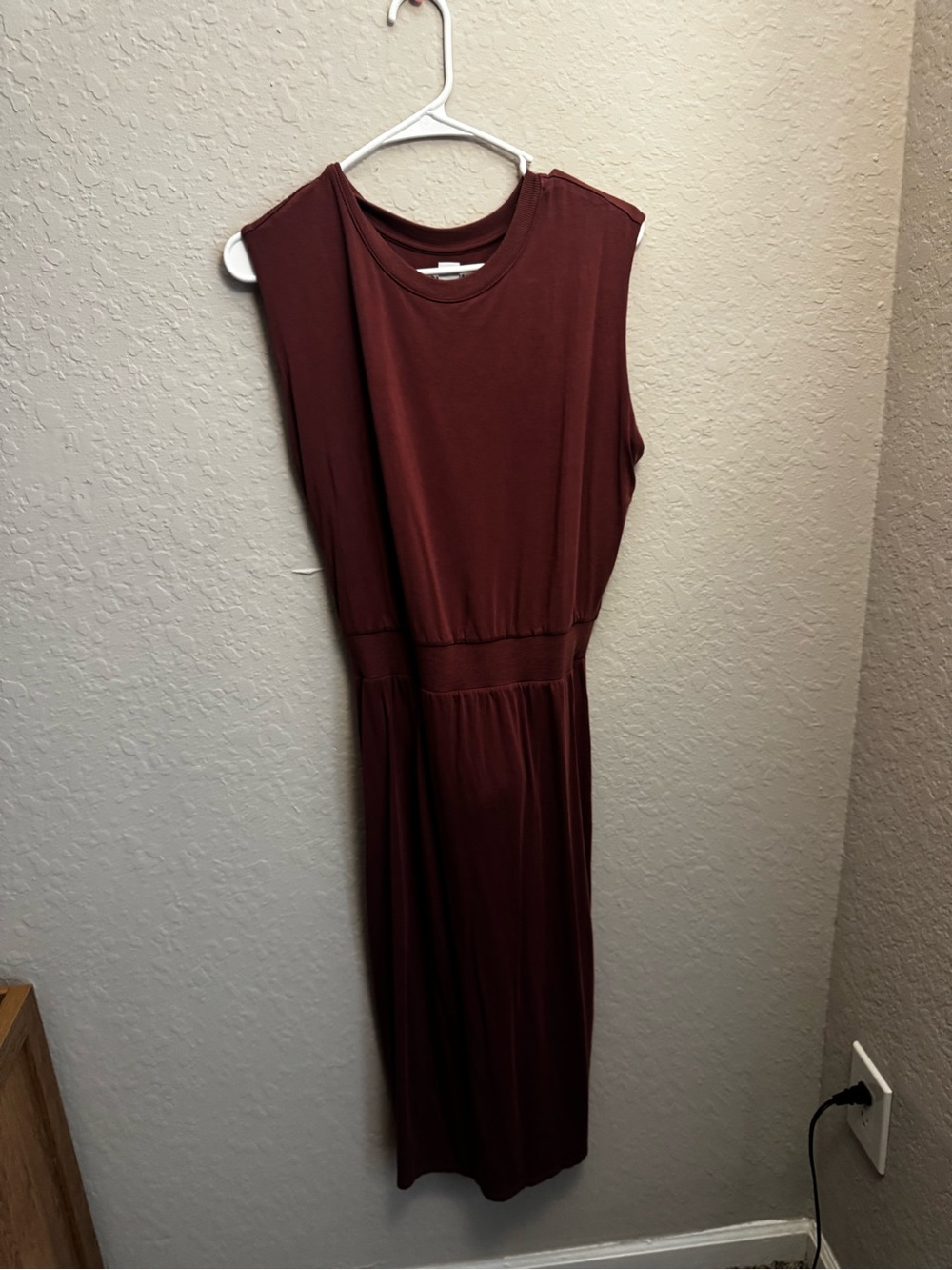 Athleta Sleeveless Midi Dress in Wine